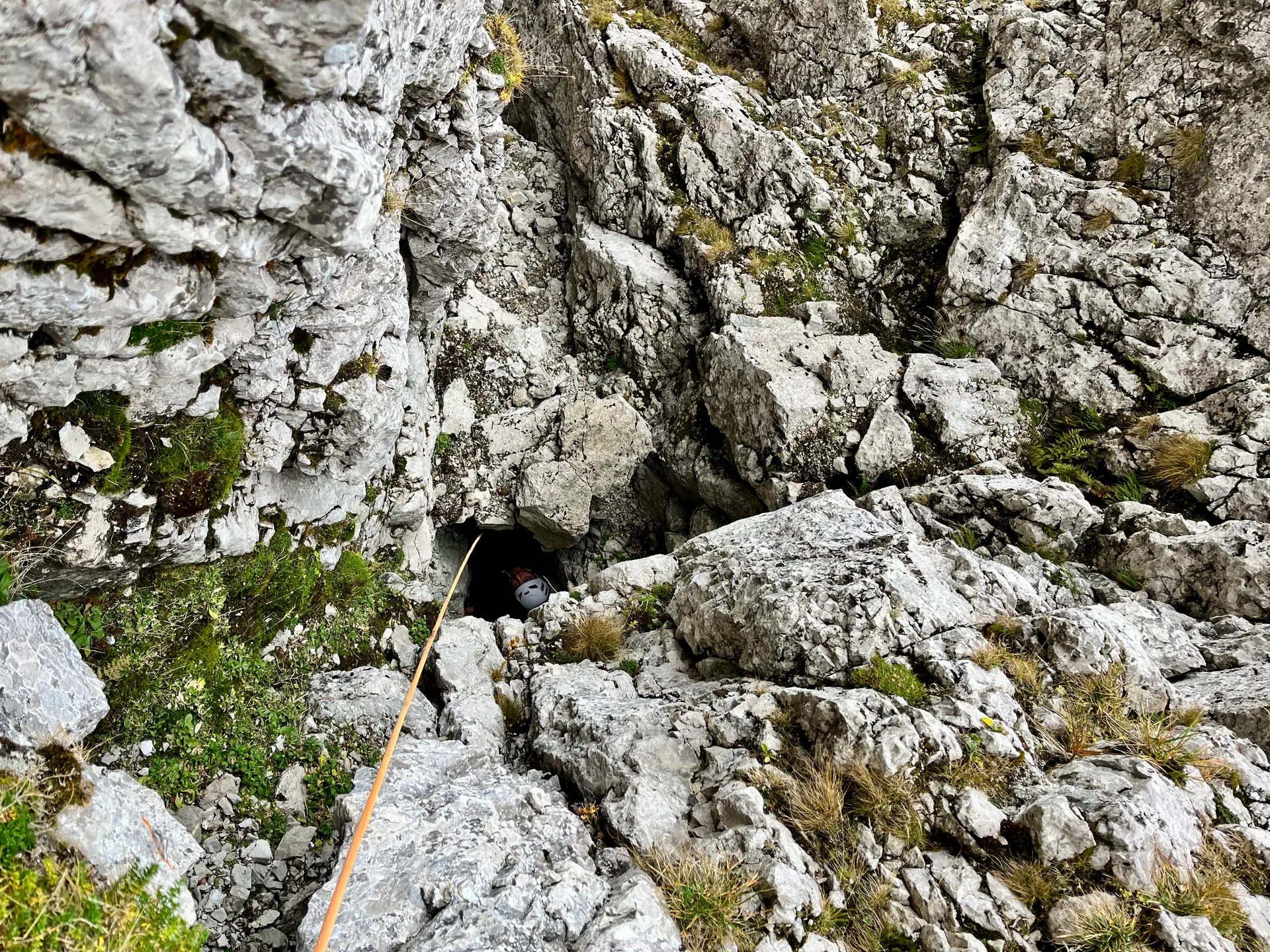 Dent d'Oche voie Ravanel, L4 boîte aux lettres